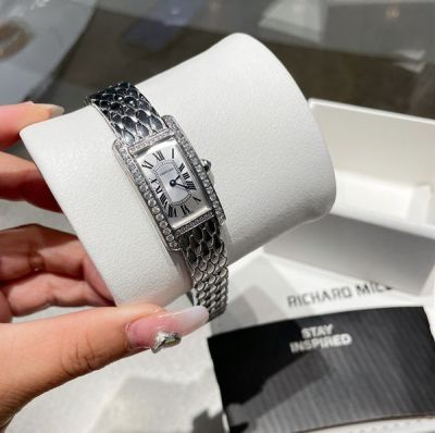 Cartier Tank Americaine 34.8*19MM Quartz Movement Watch